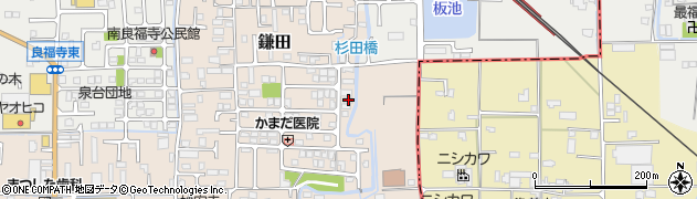 奈良県香芝市鎌田458-7周辺の地図