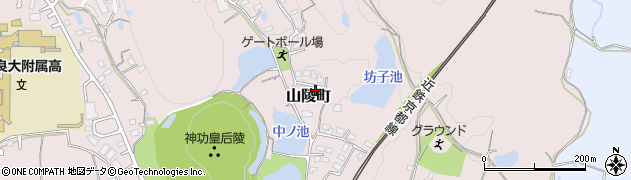 奈良県奈良市山陵町882周辺の地図