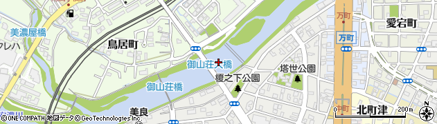 御山荘大橋周辺の地図