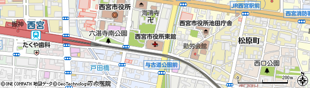 西宮市立市役所　前公共駐車場周辺の地図