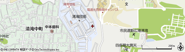 大阪府四條畷市清滝新町17周辺の地図