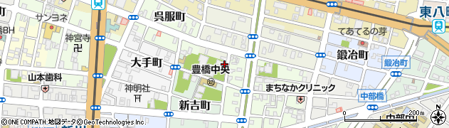 愛知県豊橋市新吉町4周辺の地図