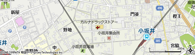 カルナドラッグストア小坂井店周辺の地図