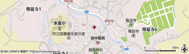 尊延寺公民館周辺の地図