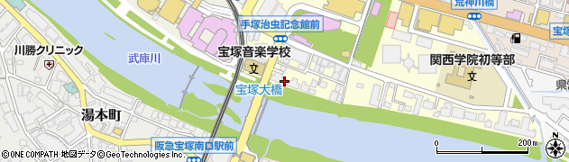 宝塚建設会館周辺の地図