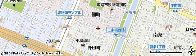 姫路市役所南周辺の地図