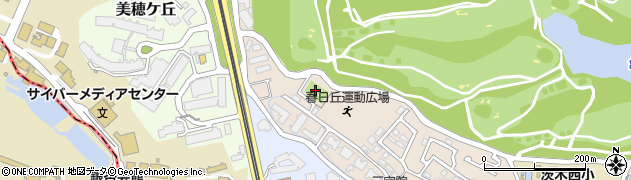 春日丘運動広場庭球場周辺の地図
