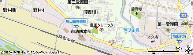 フラワー薬局亀山店周辺の地図
