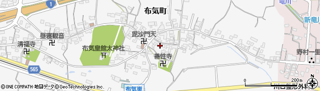 三重県亀山市布気町1722-3周辺の地図