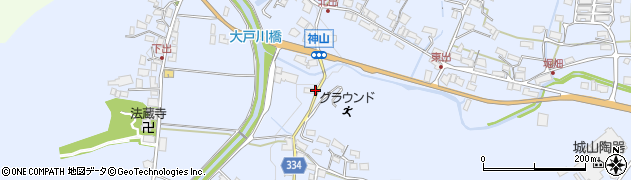 神山会館周辺の地図