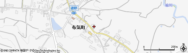 三重県亀山市布気町527周辺の地図