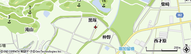 愛知県豊川市足山田町黒塚周辺の地図