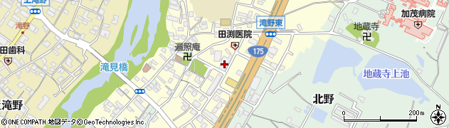 兵庫県加東市新町181周辺の地図