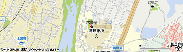 兵庫県加東市新町102周辺の地図
