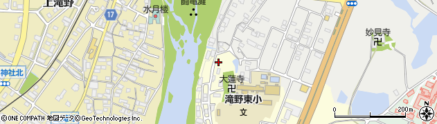 兵庫県加東市新町73周辺の地図