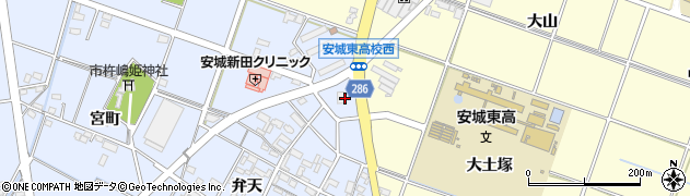 愛知県安城市新田町郷東108周辺の地図