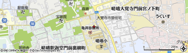 京都府京都市右京区嵯峨釈迦堂大門町周辺の地図