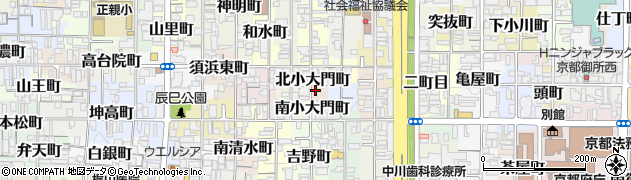京都府京都市上京区北小大門町556周辺の地図