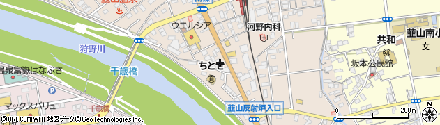 芹沢クリーニング店周辺の地図