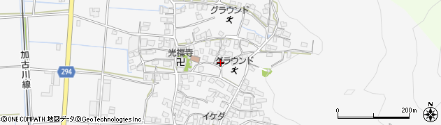 兵庫県西脇市黒田庄町前坂596周辺の地図