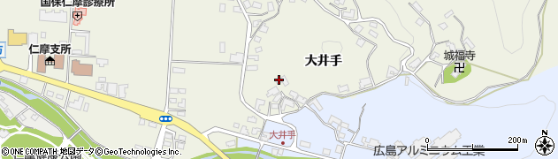 島根県大田市仁摩町仁万（大井手）周辺の地図