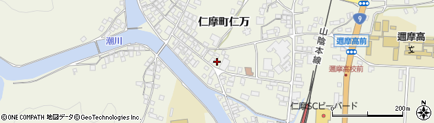 島根県大田市仁摩町仁万（上本）周辺の地図