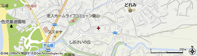 神奈川県三浦郡葉山町一色1916周辺の地図