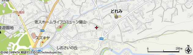 神奈川県三浦郡葉山町一色1911周辺の地図