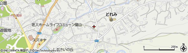 神奈川県三浦郡葉山町一色1886周辺の地図