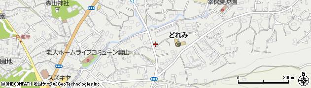 神奈川県三浦郡葉山町一色1887周辺の地図