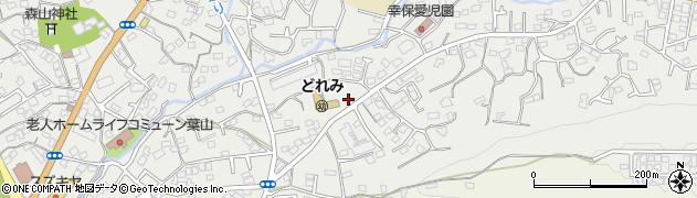 神奈川県三浦郡葉山町一色913周辺の地図