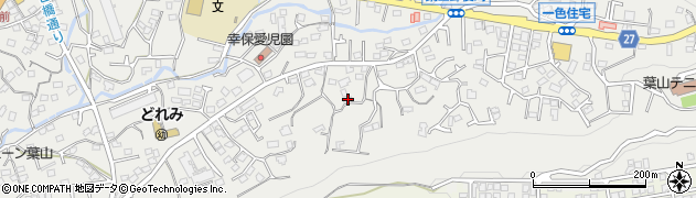 神奈川県三浦郡葉山町一色821周辺の地図