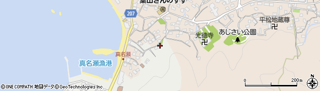 神奈川県三浦郡葉山町一色2491周辺の地図