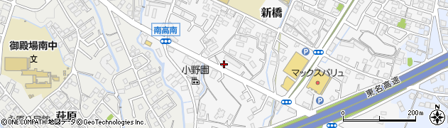 静岡県御殿場市新橋1379-1周辺の地図