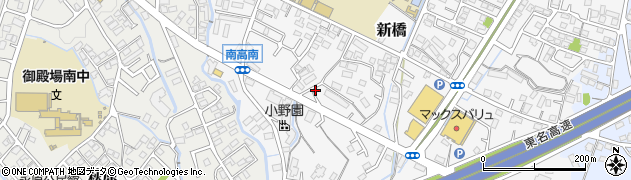 静岡県御殿場市新橋1379-8周辺の地図
