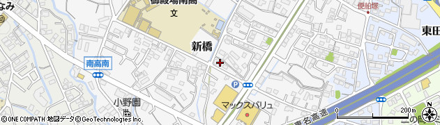 静岡県御殿場市新橋899-1周辺の地図