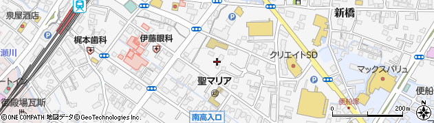 静岡県御殿場市新橋1551周辺の地図
