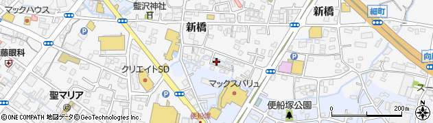 静岡県御殿場市新橋698-5周辺の地図