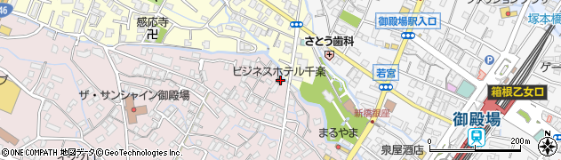 静岡県御殿場市川島田712周辺の地図