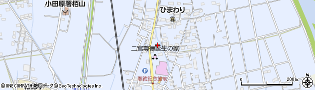神奈川県小田原市栢山2077周辺の地図