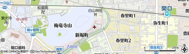 岐阜県関市新堀町23周辺の地図