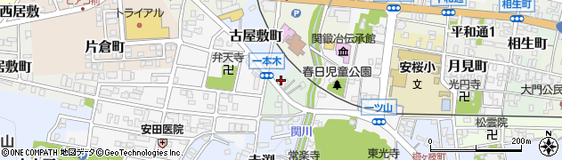 岐阜県関市寺内町32-5周辺の地図