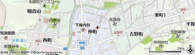 山下新聞店周辺の地図