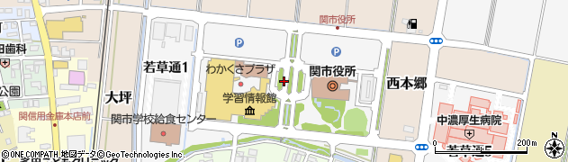 関市役所・わかくさプラザ周辺の地図