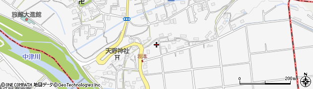 神奈川県愛甲郡愛川町中津5517周辺の地図