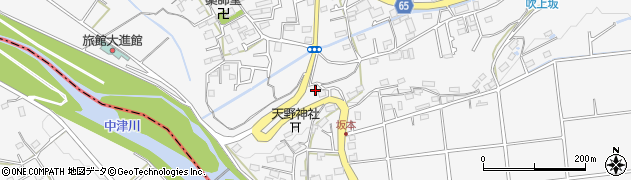神奈川県愛甲郡愛川町中津5547周辺の地図