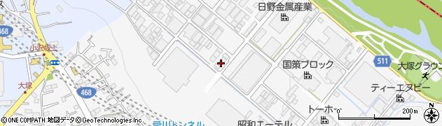 神奈川県愛甲郡愛川町中津6853周辺の地図