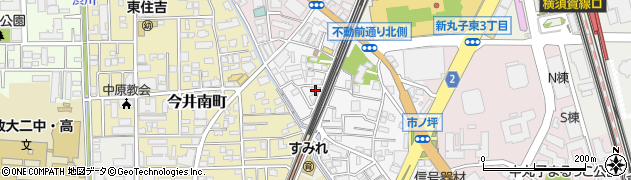 神奈川県川崎市中原区市ノ坪82周辺の地図