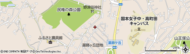鶴川工芸周辺の地図
