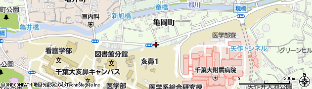 亀岡町周辺の地図